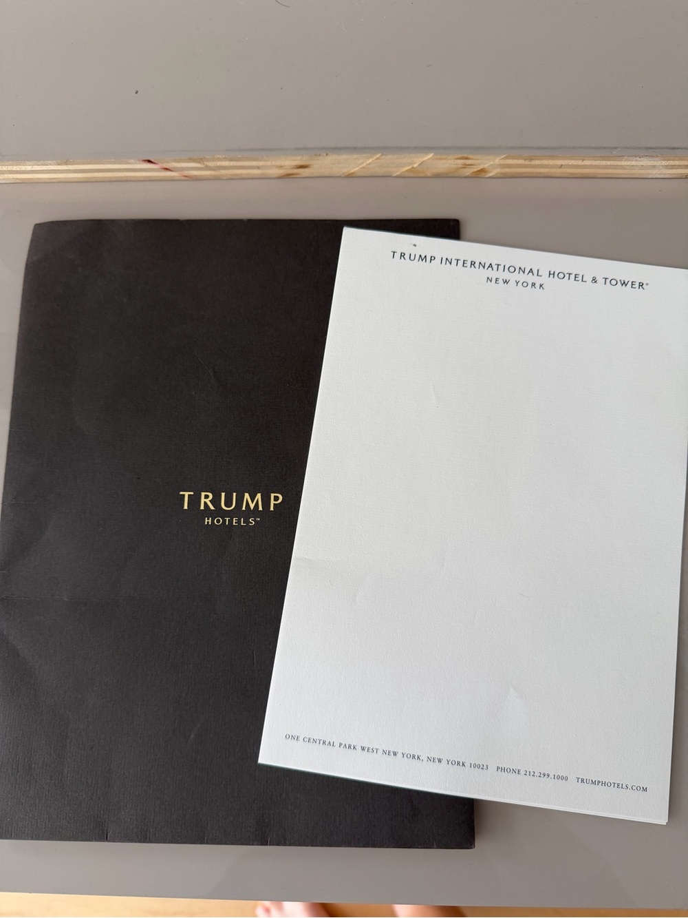 Trump Branded Notepad Set | Paper & Folder